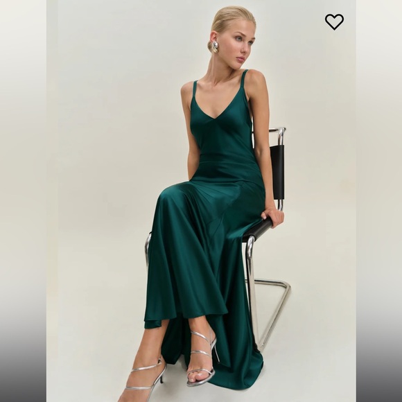 NWT! Tyler Satin Dress Green - Size 4 - Picture 3 of 8